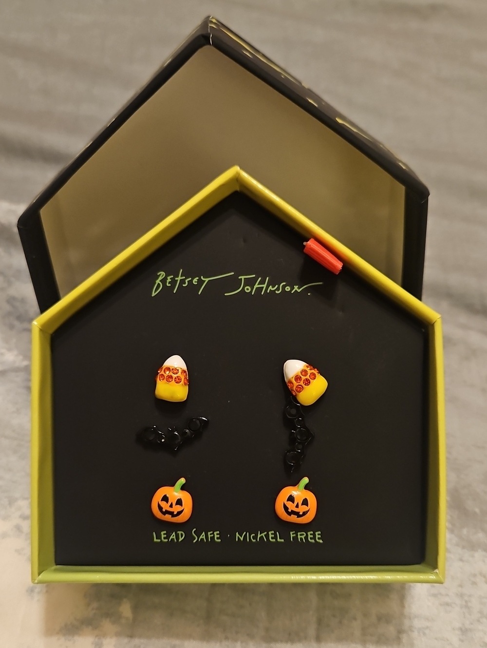 NWT Betsey Johnson Halloween 3 Pair Stud Earrings Pumpkin Bat Candy Corn